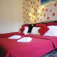 Hyde Park Court Hotel