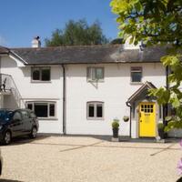 Cottage Lodge Bed and Breakfast