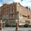 Queen s Hotel