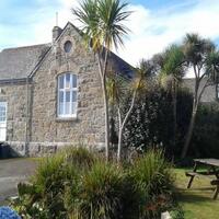 The Old Primary School Cottage and  Apartment