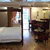 Roxford Lodge Hotel