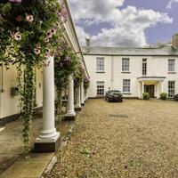 BEST WESTERN The Royal Chase Hotel