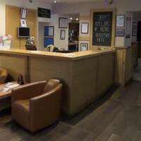 Harrys Hotel Bar & Bistro