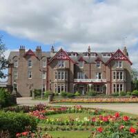 Glenesk Hotel