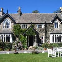 Cedar Manor Hotel and Restaurant