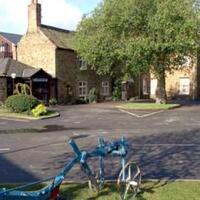 BEST WESTERN PLUS Knights Hill Hotel