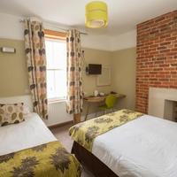 Cecil House Hotel