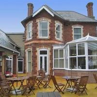 Redhouse Hotel