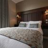 Twin Oaks Hotel