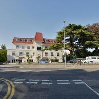 West Cliff Inn