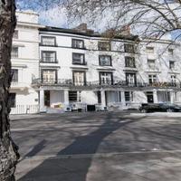 Lancaster Court Hotel