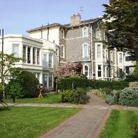 Lauriston Hotel
