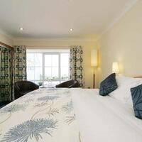 Woodland Bay Hotel