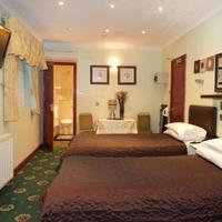 Kadimah Hotel