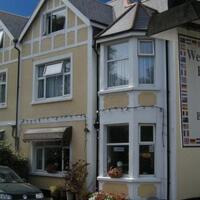 Wellington Guest House and Below Stairs Apartment