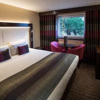 Mondo Hotel