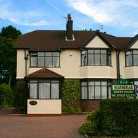 HeatherLea Guest House