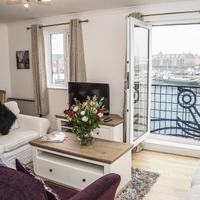 Base Serviced Apartments - The Docks