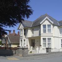 Ty-Parc Guest house
