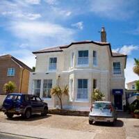Lyndhurst House