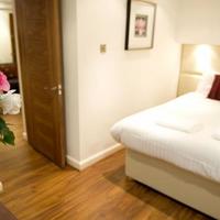 Q Home - Mayfair One
