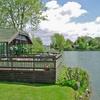 Lake Birds Lodge