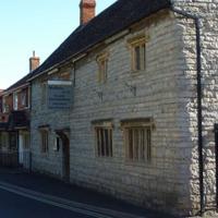 Mullions Hotel