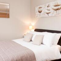 Saracens Courtyard Apartments