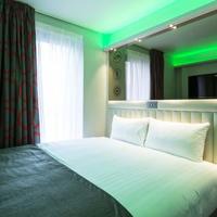 Tune Hotel - London, Canary Wharf