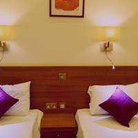 London Kings Hotel