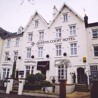 Queens Court Hotel