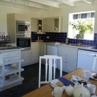 Roseladen Cottage