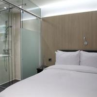 The Z Hotel City