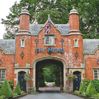 Mere Golf & Country Club