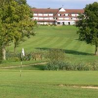 London Beach Hotel And Golf Club